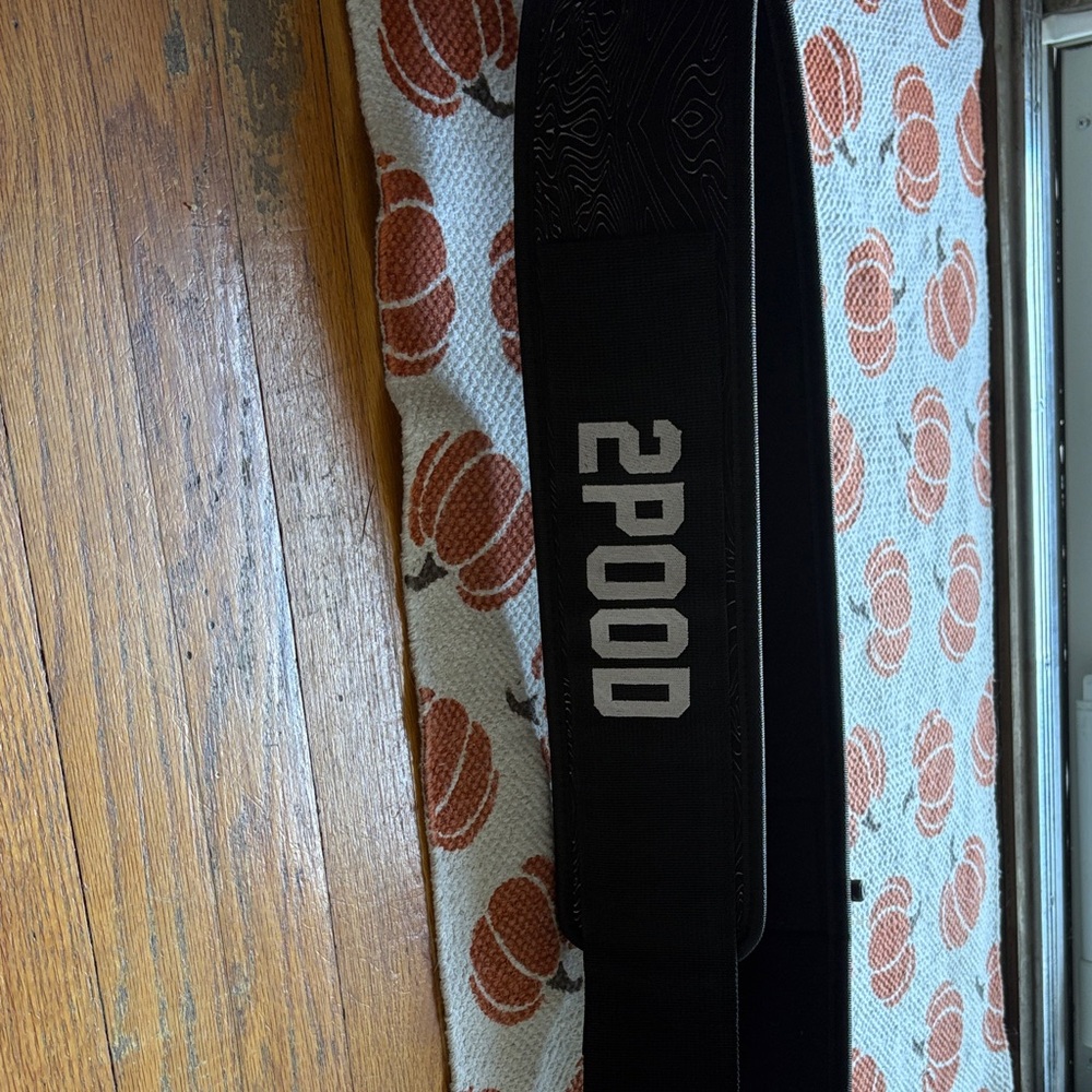 2POOD Black Weightlifting Belt